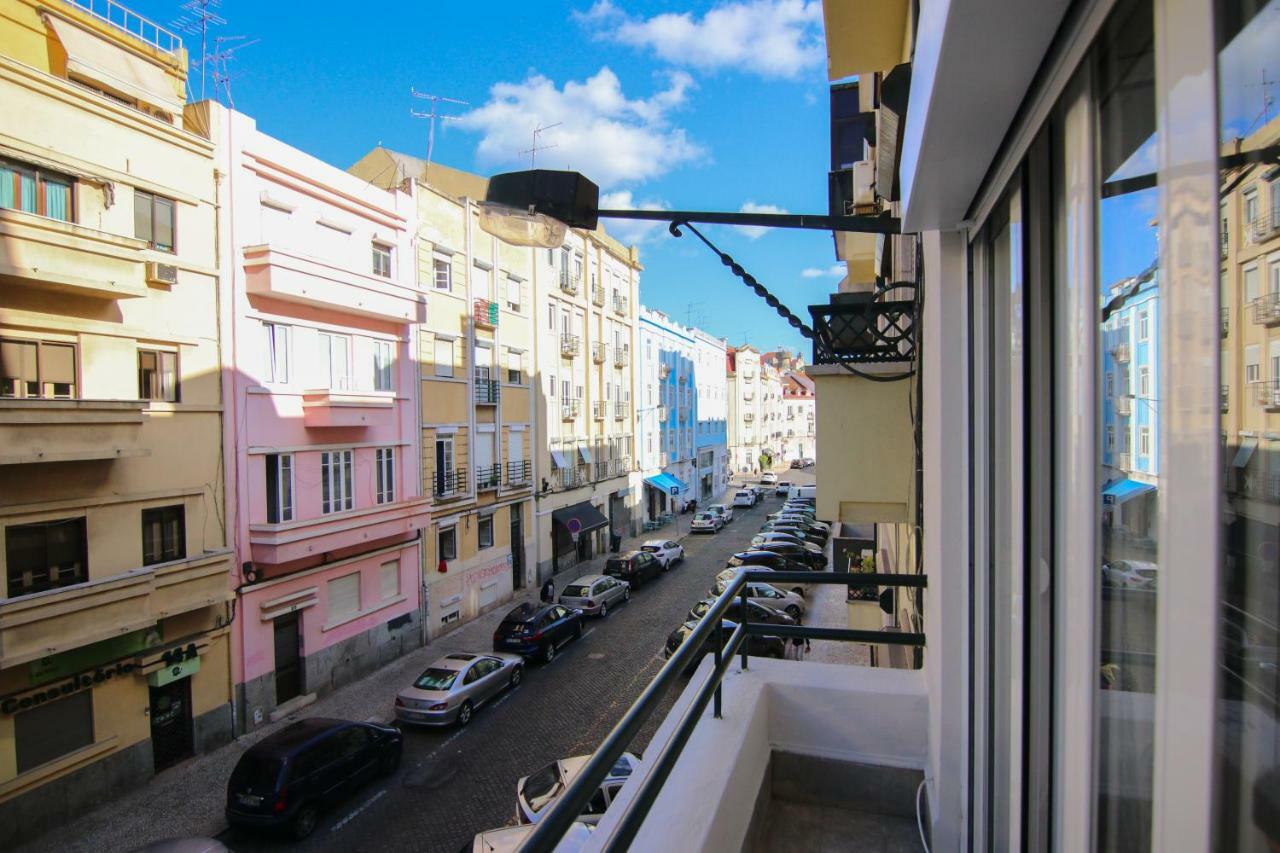 Amazing Apartment Fully Renovated In Center Lisbon Exterior photo