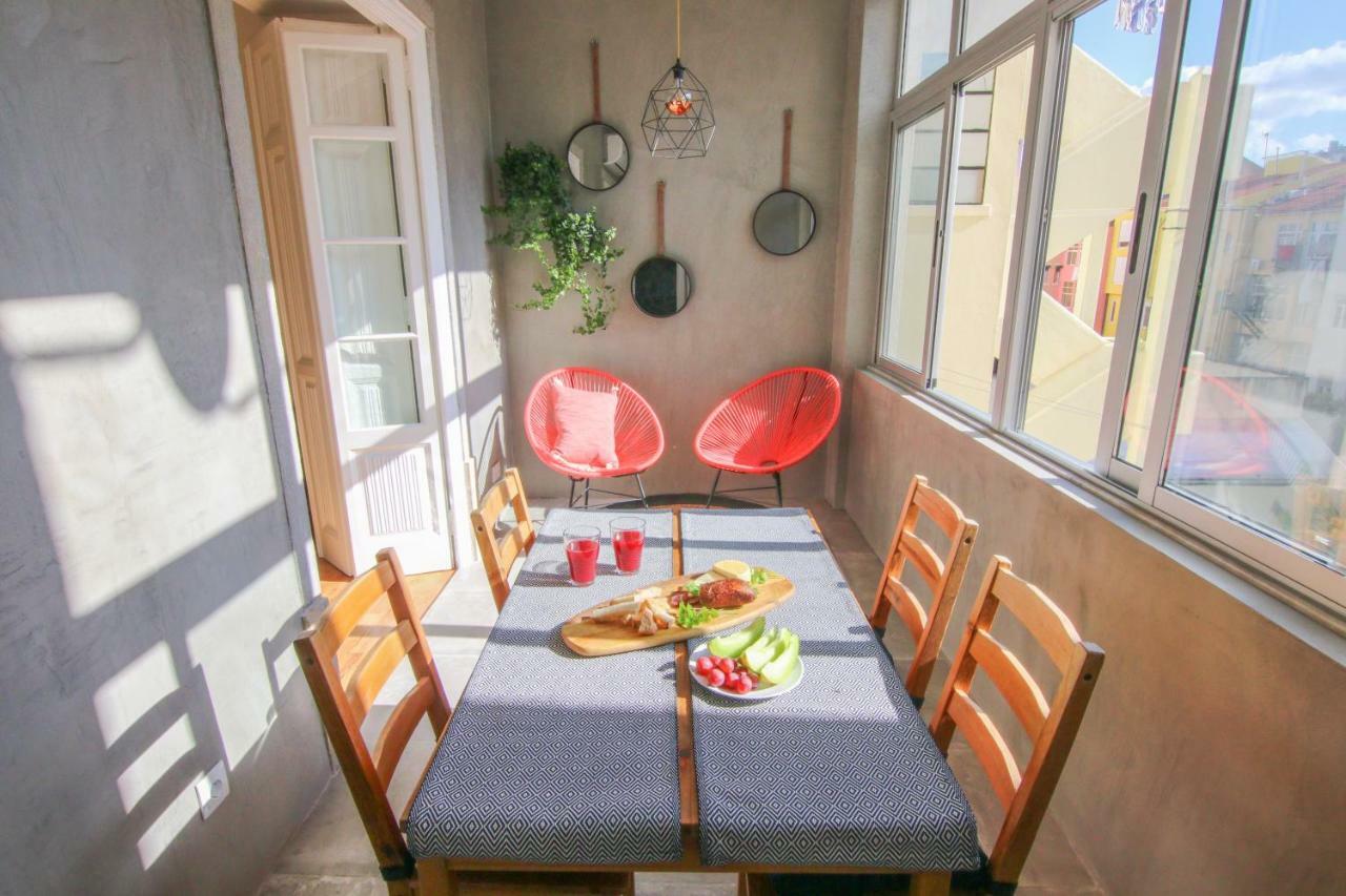 Amazing Apartment Fully Renovated In Center Lisbon Exterior photo